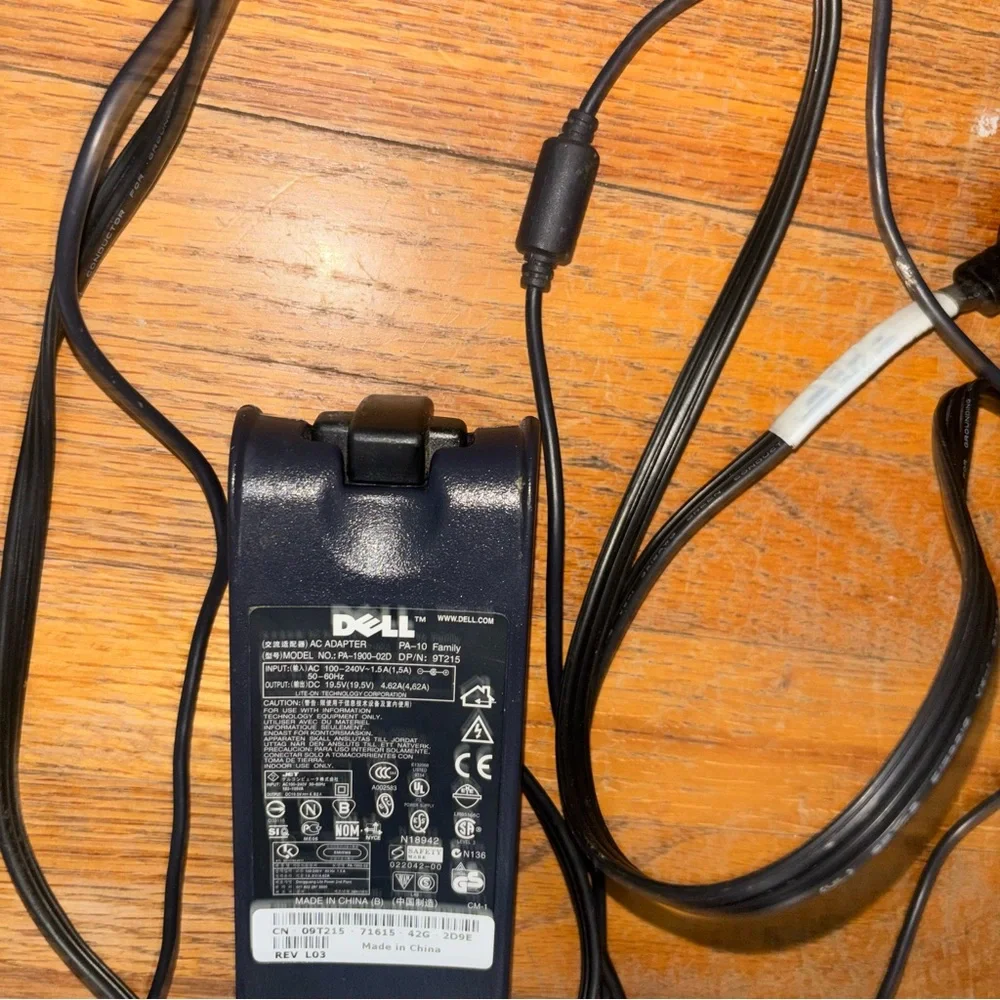 Genuine Dell 90W AC Adapter Laptop Charger PA-10 Family 9T215